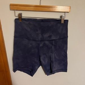 Wunder Train High-Rise Short 6"